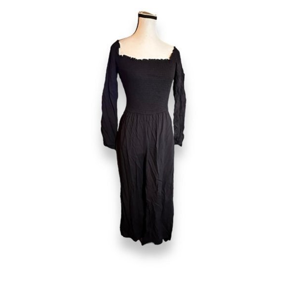 Women’s Small Hollister Black Smocked Long Sleeve Boat Neck Jumpsuit S 4 6 - Picture 1 of 8